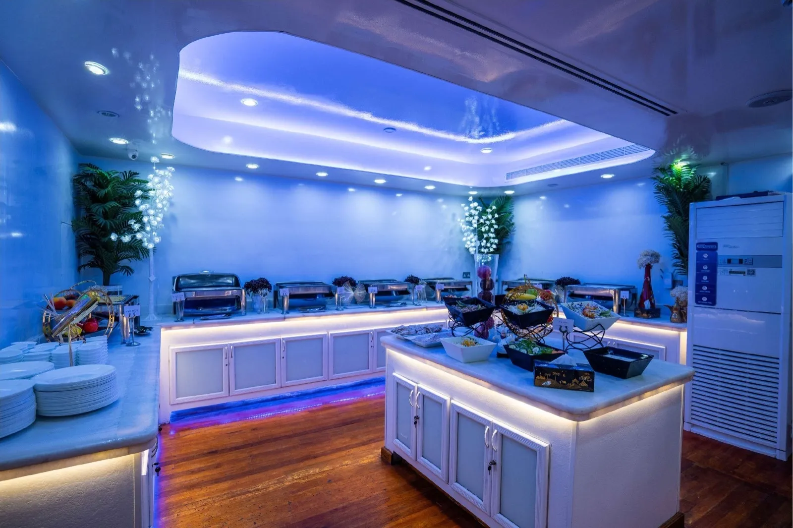 Upper Deck Dinner Glass Marina Cruise Dubai 4